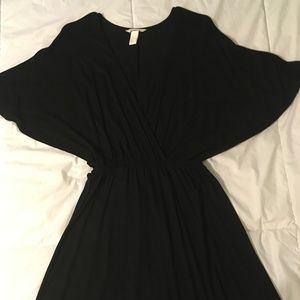H&M Dresses - H&M - Black Dress H&M Dresses - H&M - Black Dress